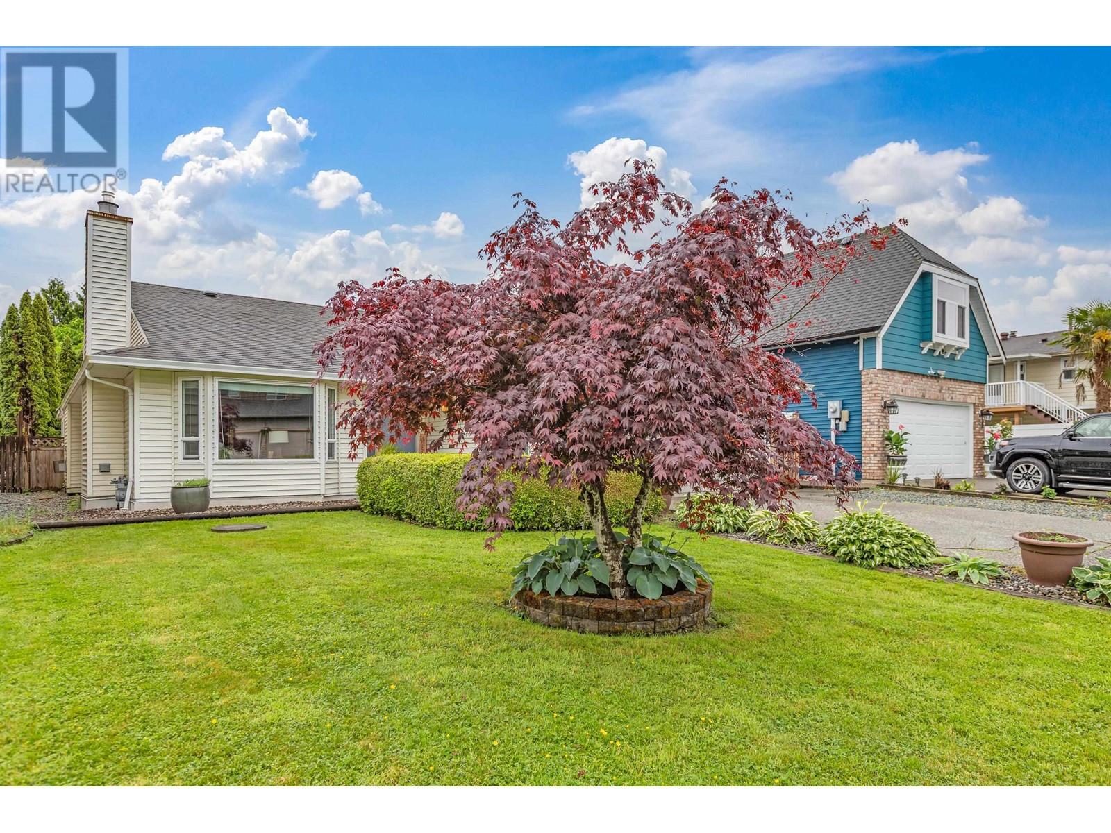 1935 Leacock Street, Port Coquitlam, British Columbia  V3C 4V3 - Photo 2 - R3009341