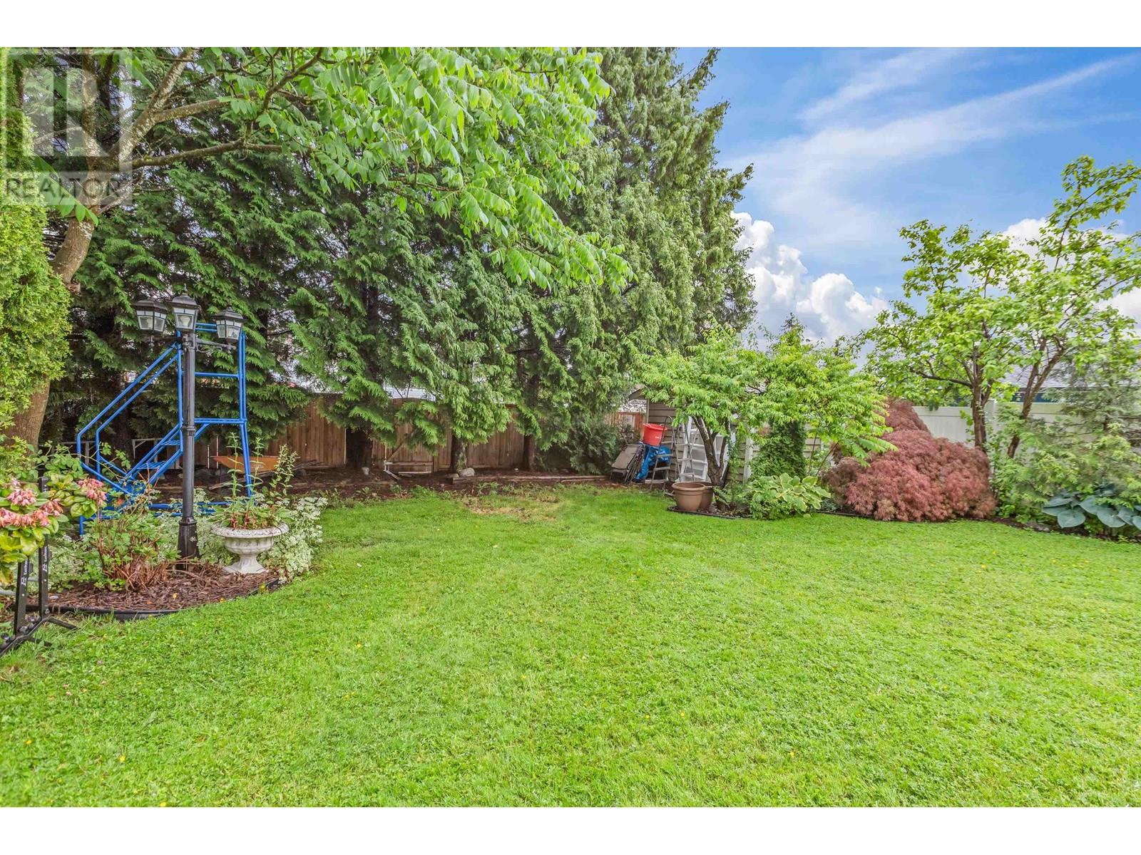 1935 Leacock Street, Port Coquitlam, British Columbia  V3C 4V3 - Photo 27 - R3009341