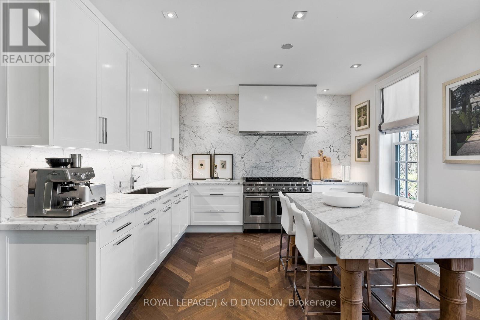 148 Forest Hill Road, Toronto, Ontario  M5P 2M9 - Photo 12 - C12185911