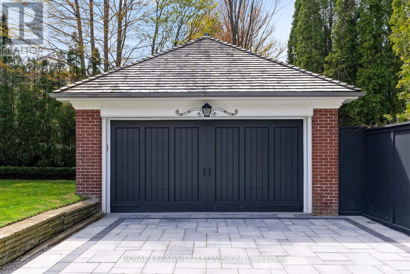 148 Forest Hill Road, Toronto, Ontario  M5P 2M9 - Photo 37 - C12185911