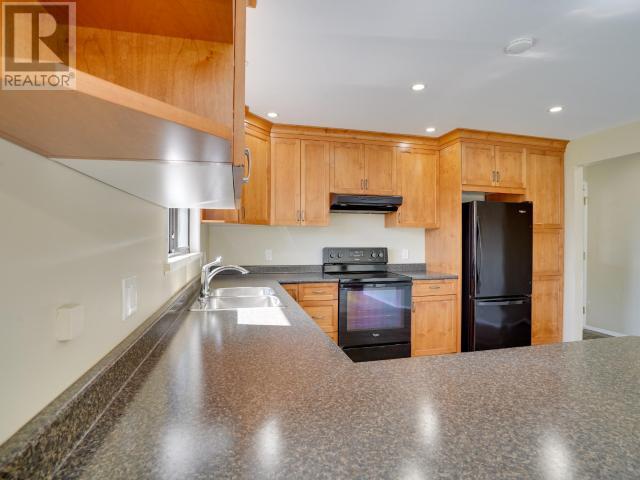 Property at 9675 HIGHWAY 101 image 3