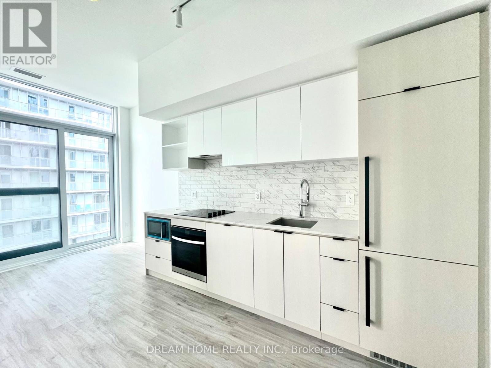 902 - 252 Church Street, Toronto, Ontario  M5B 0E6 - Photo 1 - C12171609