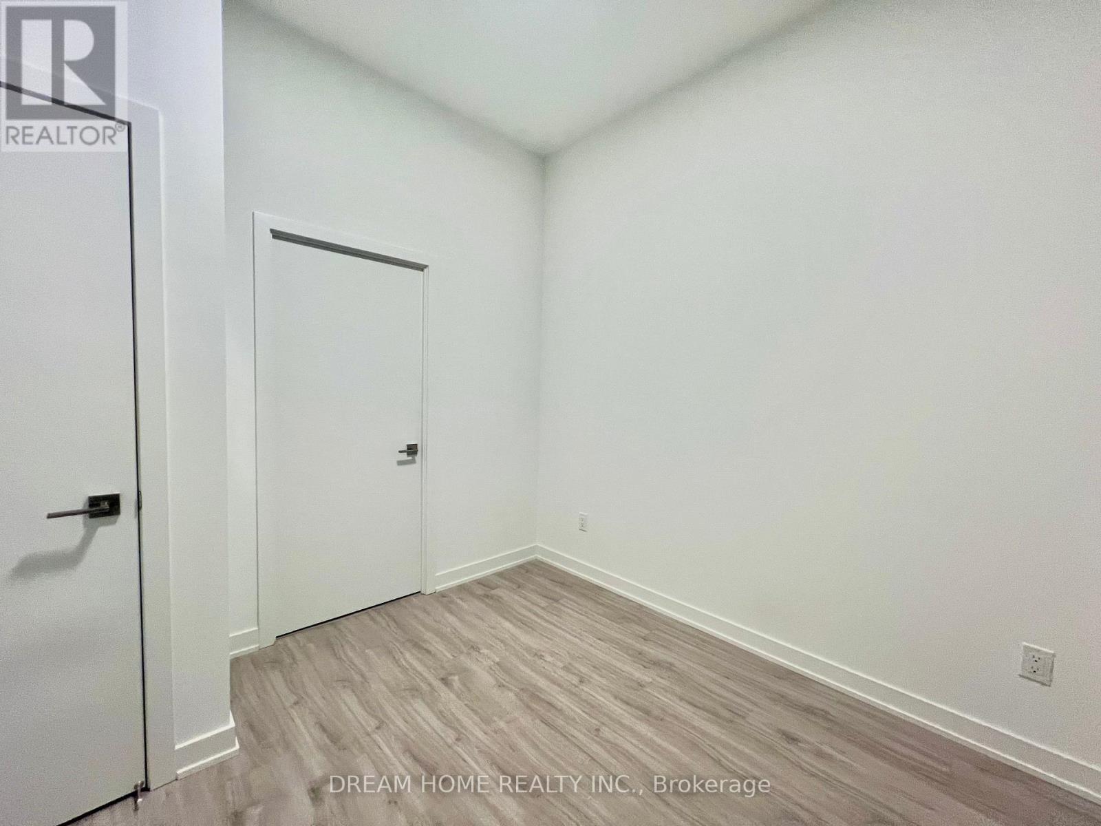 902 - 252 Church Street, Toronto, Ontario  M5B 0E6 - Photo 6 - C12171609