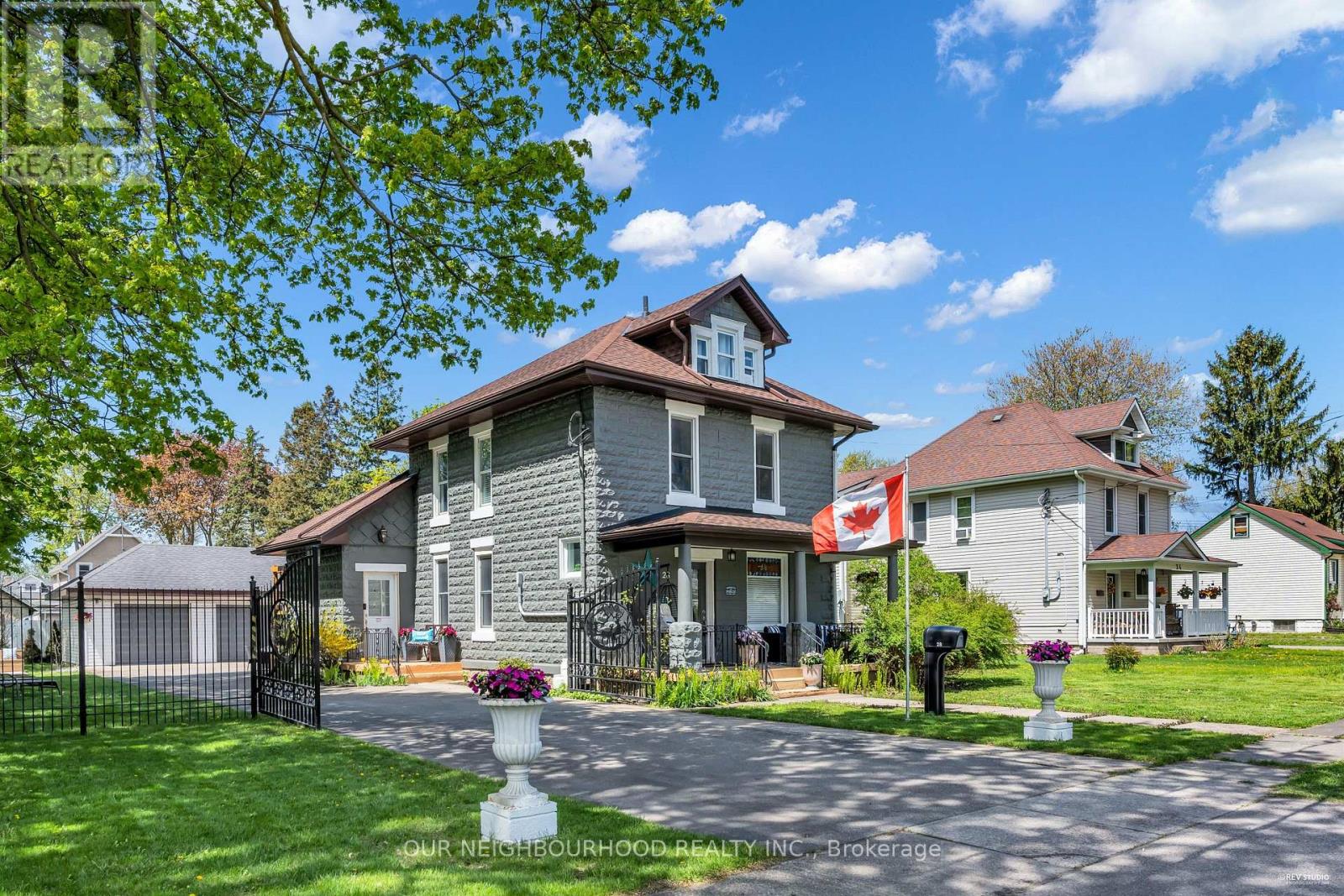 28 Ramey Avenue, Port Colborne, Ontario  L3K 2L3 - Photo 2 - X12139994