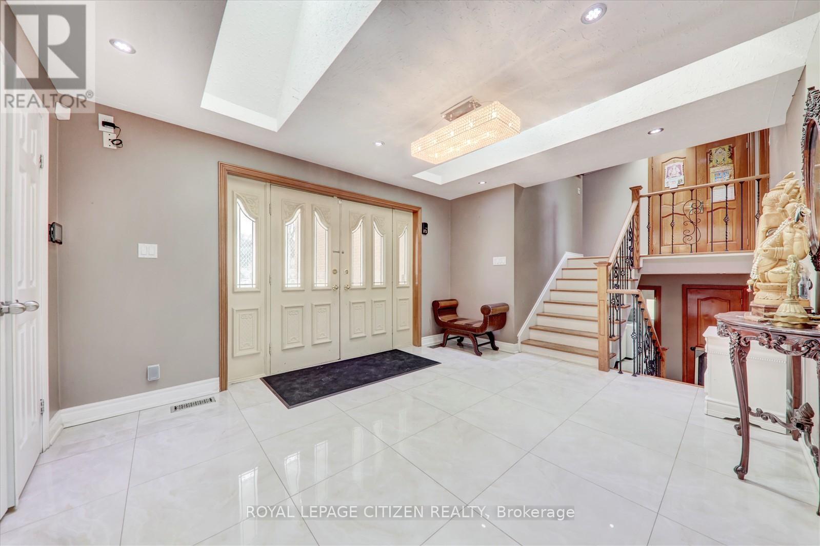 3680 Westney Road, Pickering, Ontario  L0H 1H0 - Photo 9 - E12185884