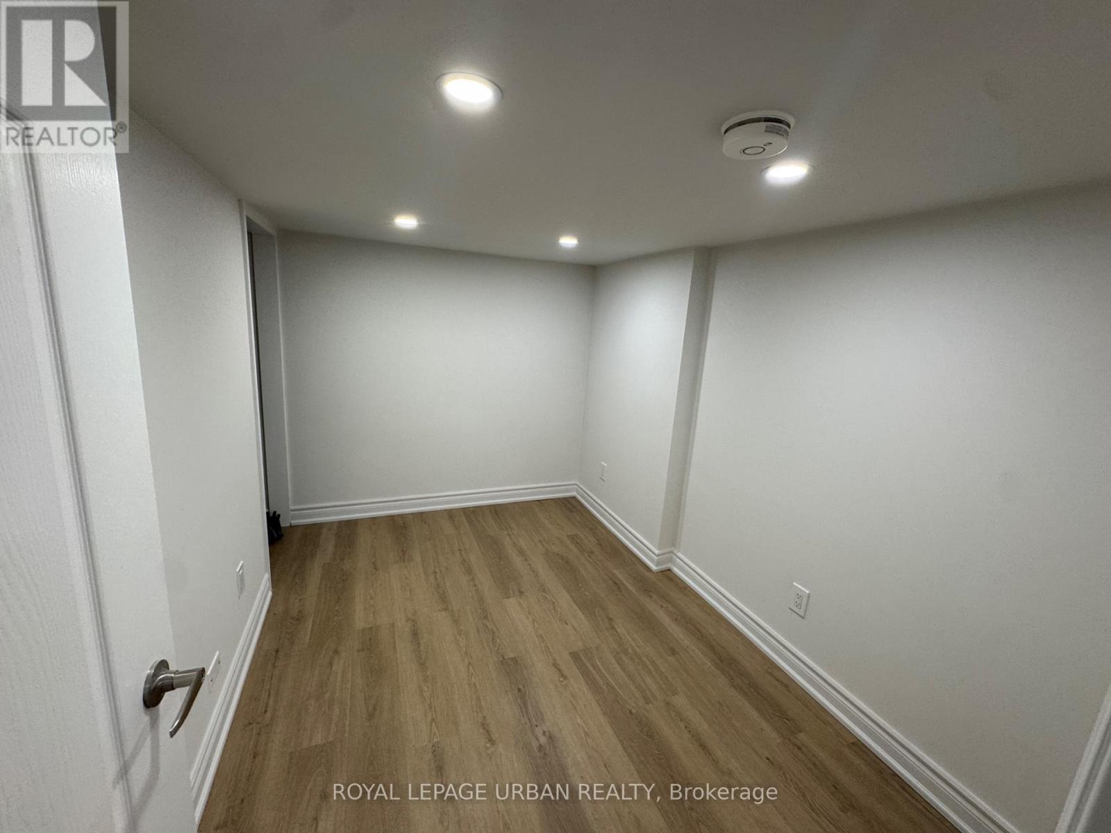 B1 - 763 Pape Avenue, Toronto, Ontario  M4K 3T2 - Photo 5 - E12185931