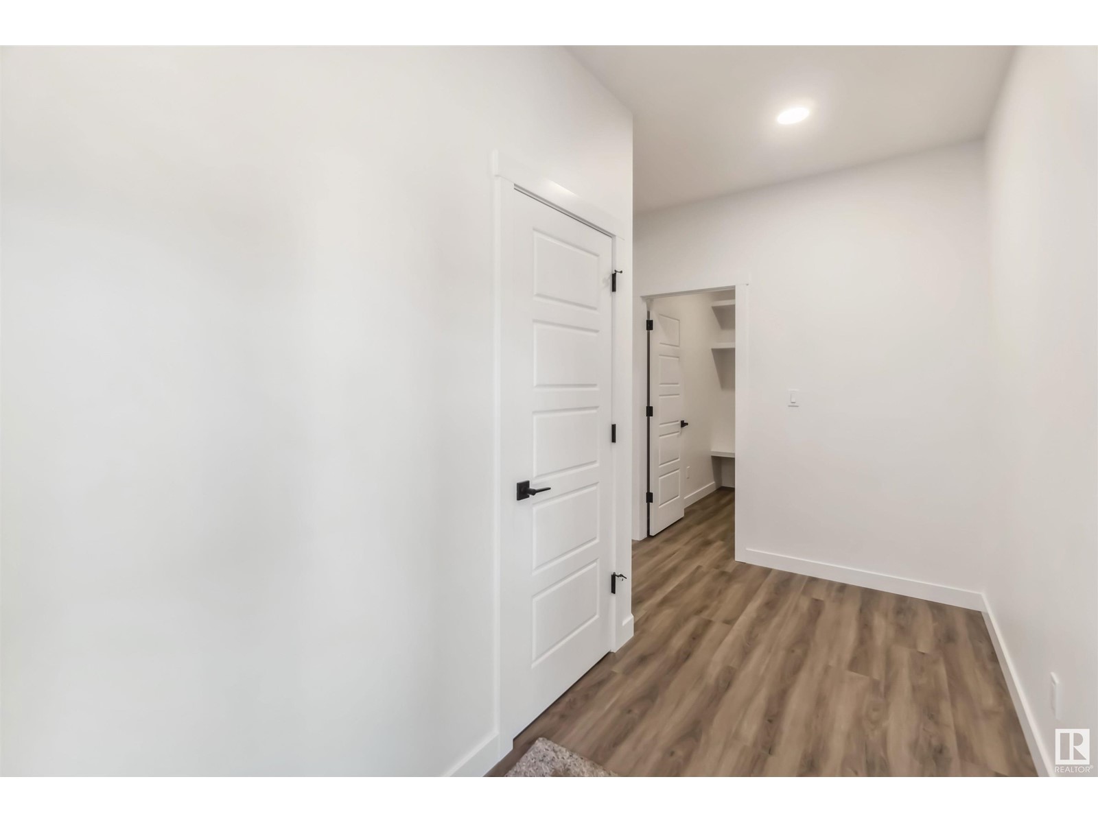 Property at 1612 11 AV NW image 2