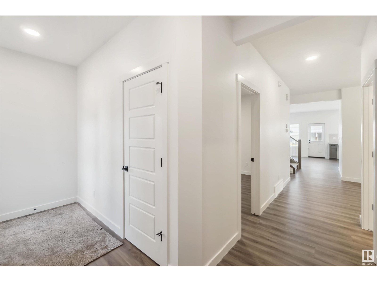 Property at 1612 11 AV NW image 3