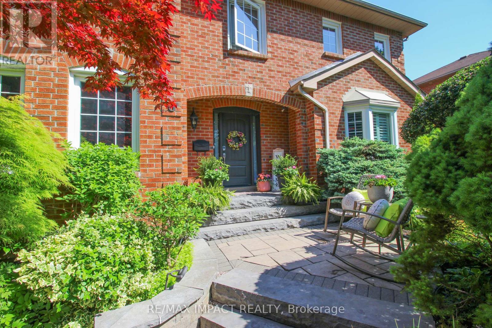 Property at 6 LONGFORD COURT image 3