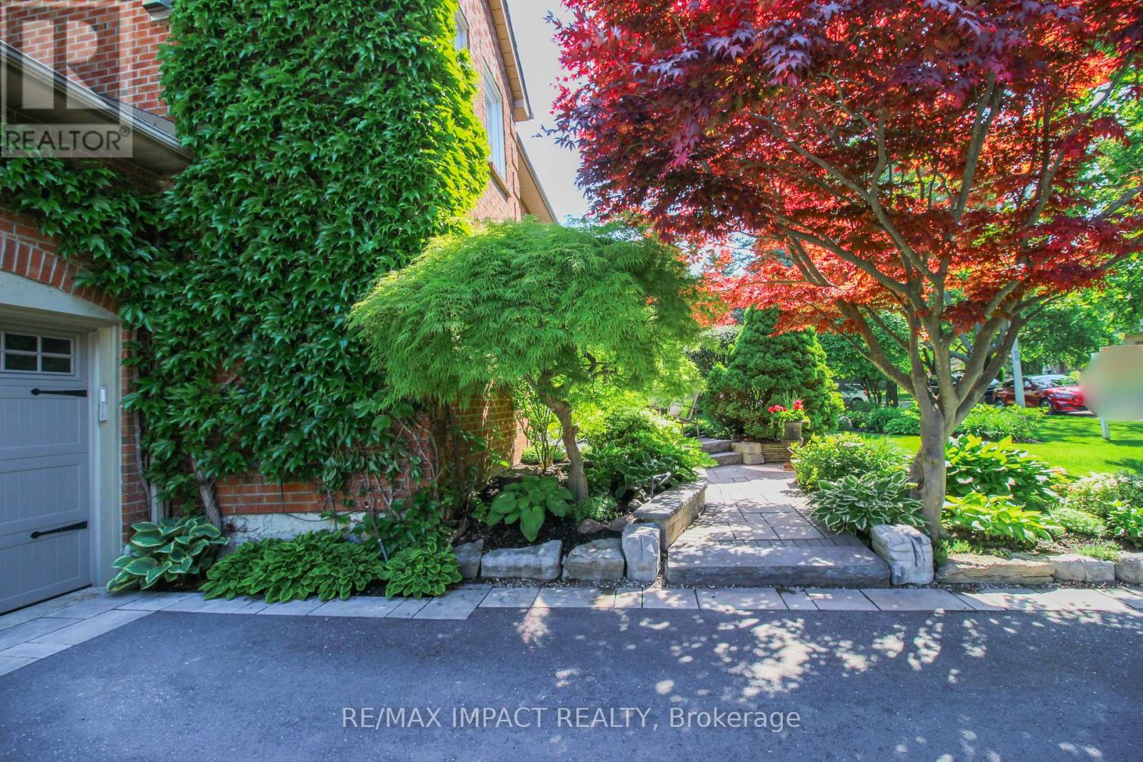 Property at 6 LONGFORD COURT image 4