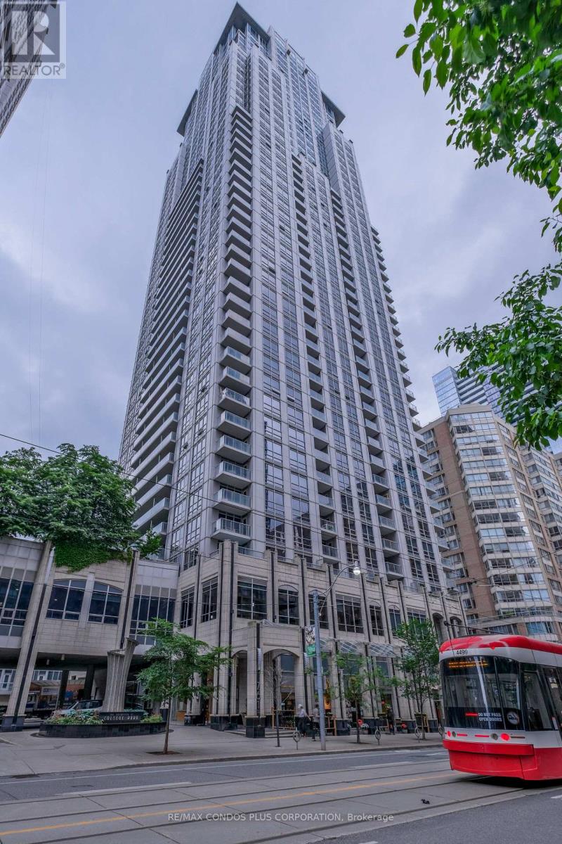 1402 - 761 Bay Street, Toronto, Ontario  M5G 2R2 - Photo 1 - C12117433