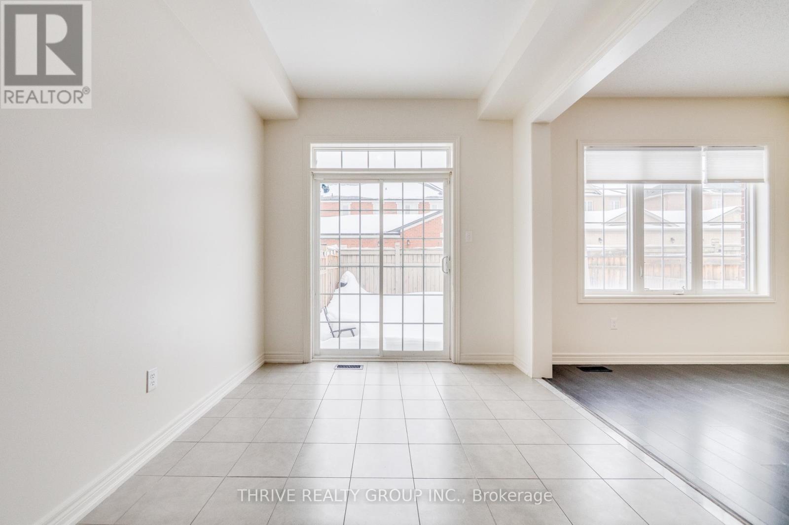 5504 Meadowcrest Avenue, Mississauga, Ontario  L5M 0V7 - Photo 14 - W12185976