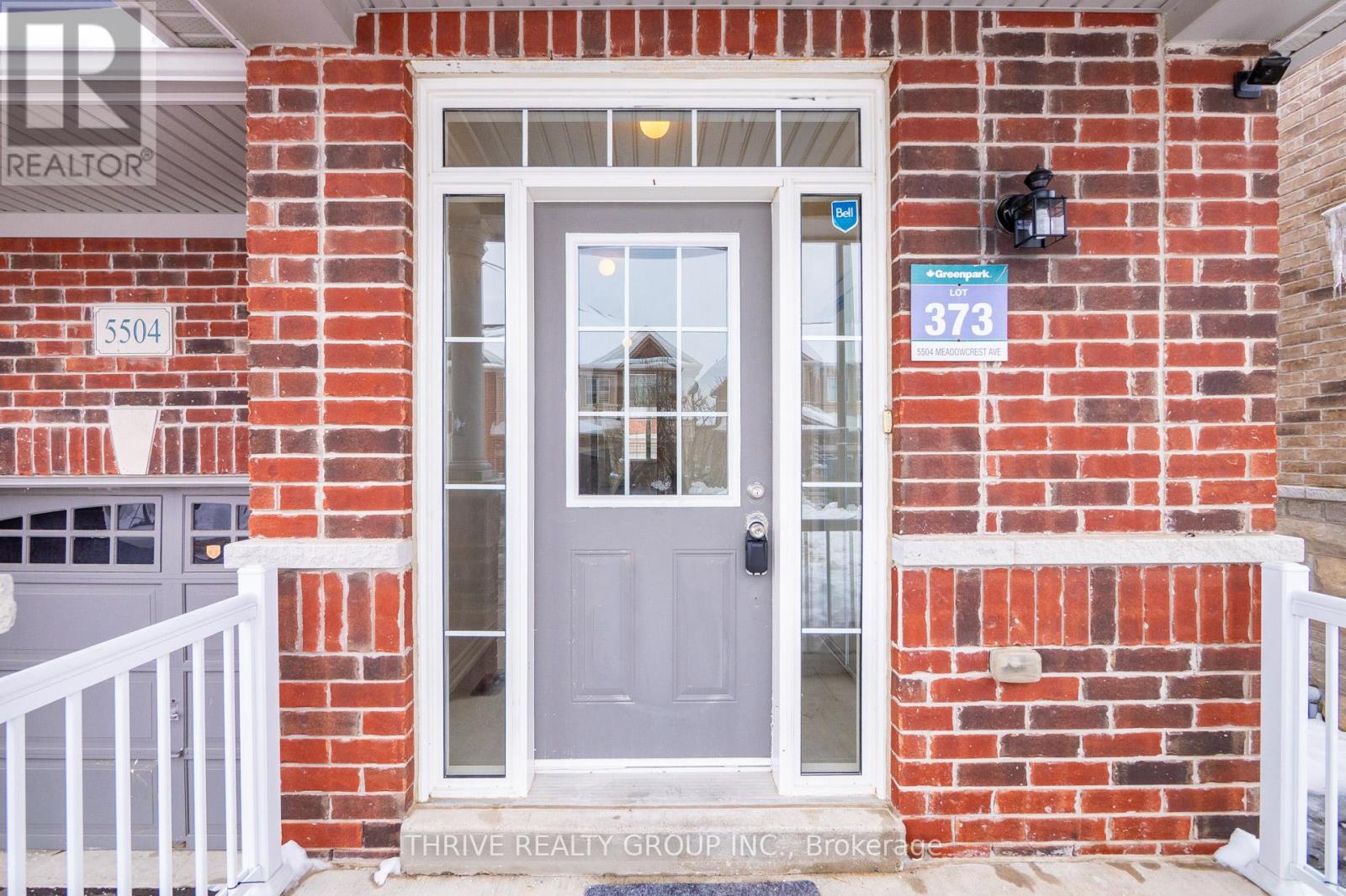 Property at 5504 MEADOWCREST AVENUE image 3