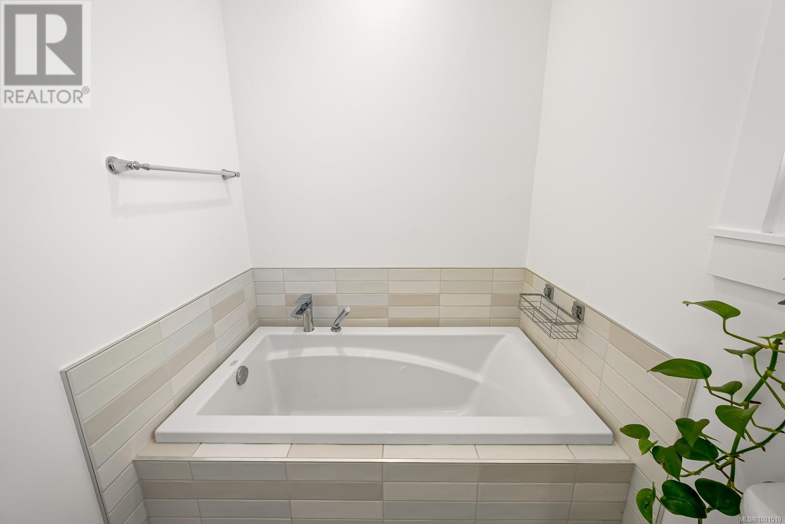 Property at 3366 Marygrove Dr image 3