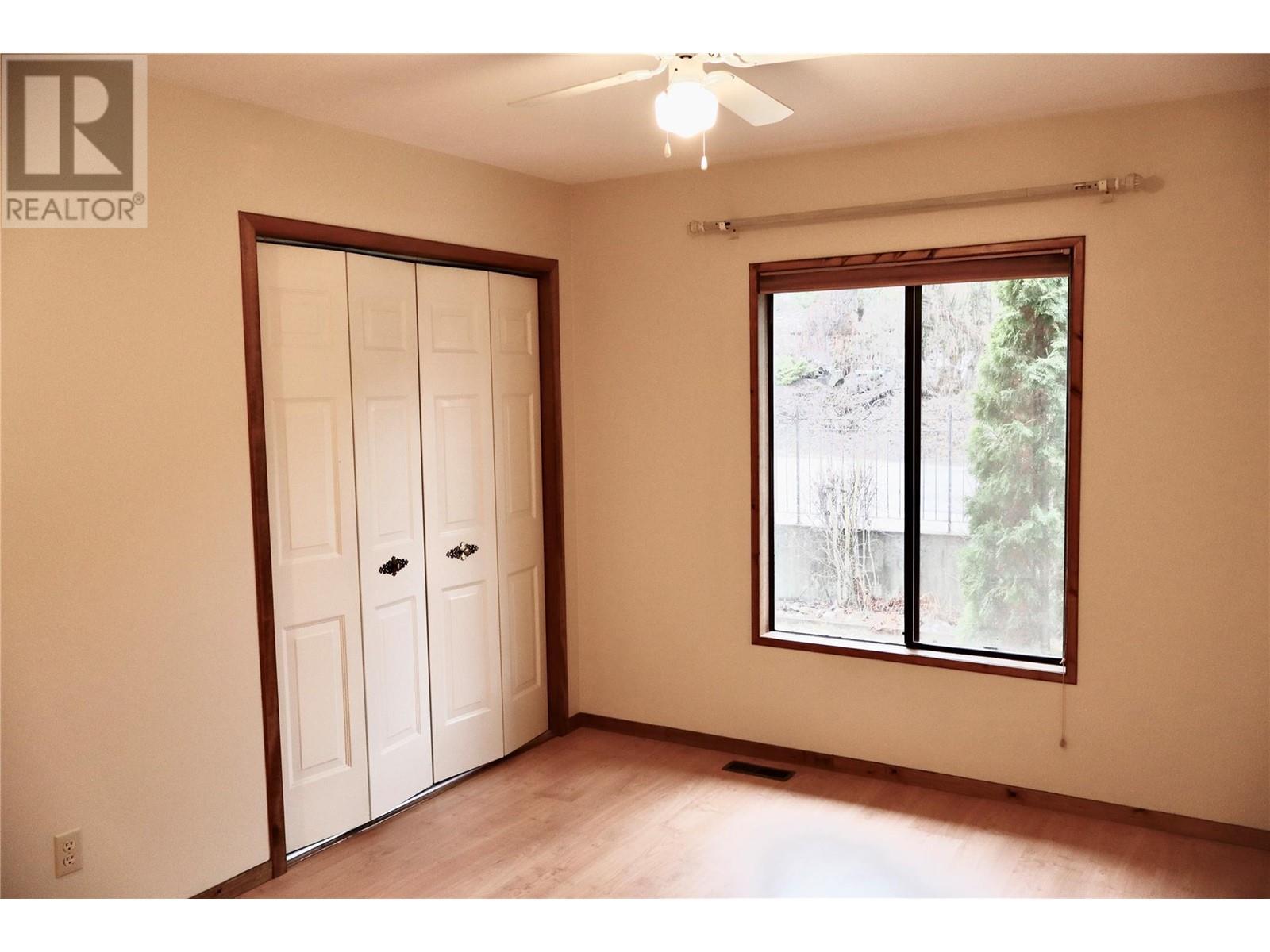 Property at 221 2nd Avenue image 4
