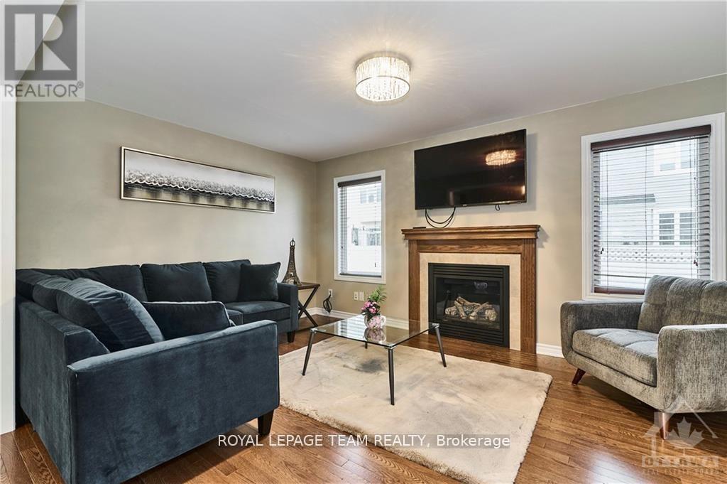 208 Rivertree Street, Ottawa, Ontario  K2M 0J3 - Photo 11 - X12185965
