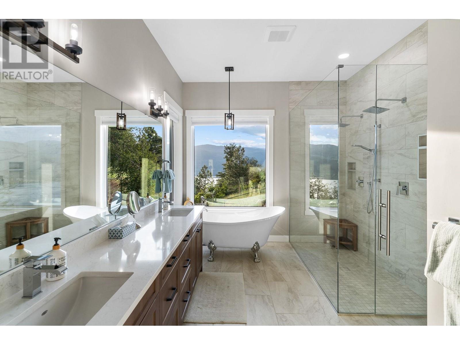 8836 Stonington Road, Vernon, BC V1H2K8