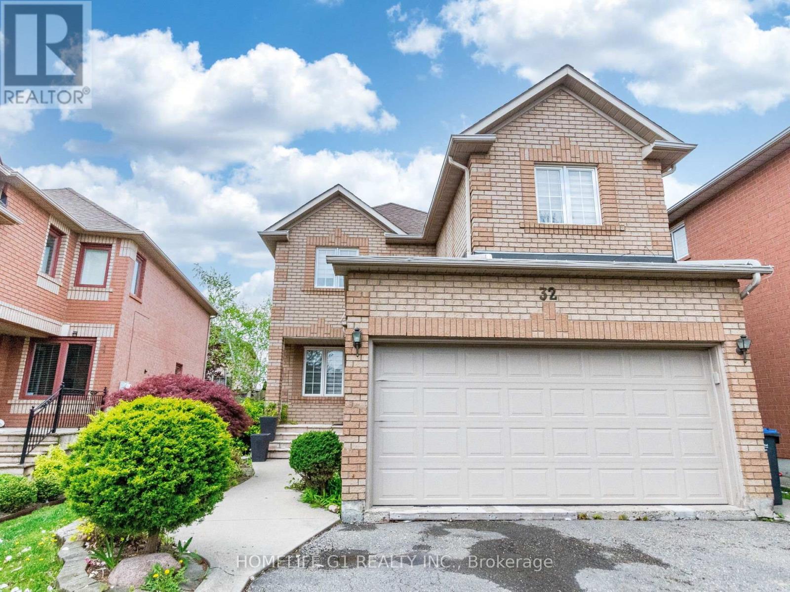 32 Creekwood Drive, Brampton, Ontario  L7A 1J3 - Photo 1 - W12185890