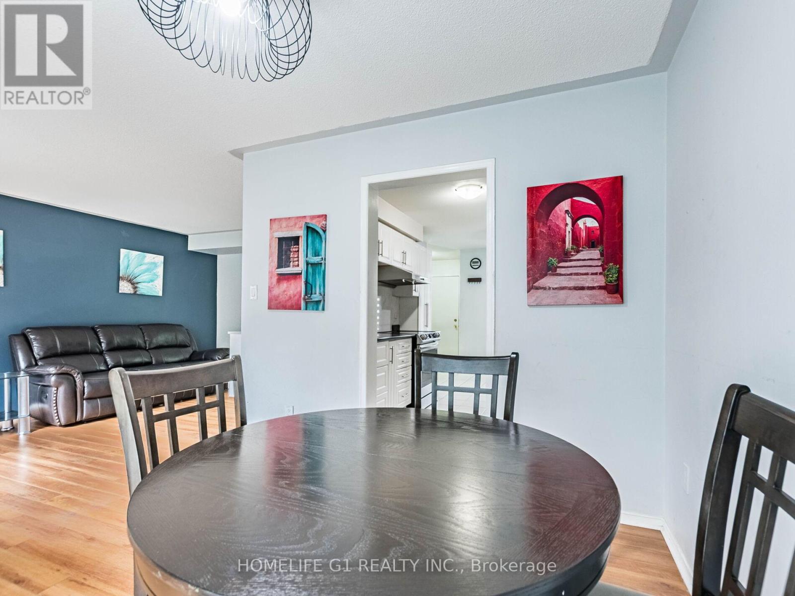 32 Creekwood Drive, Brampton, Ontario  L7A 1J3 - Photo 12 - W12185890