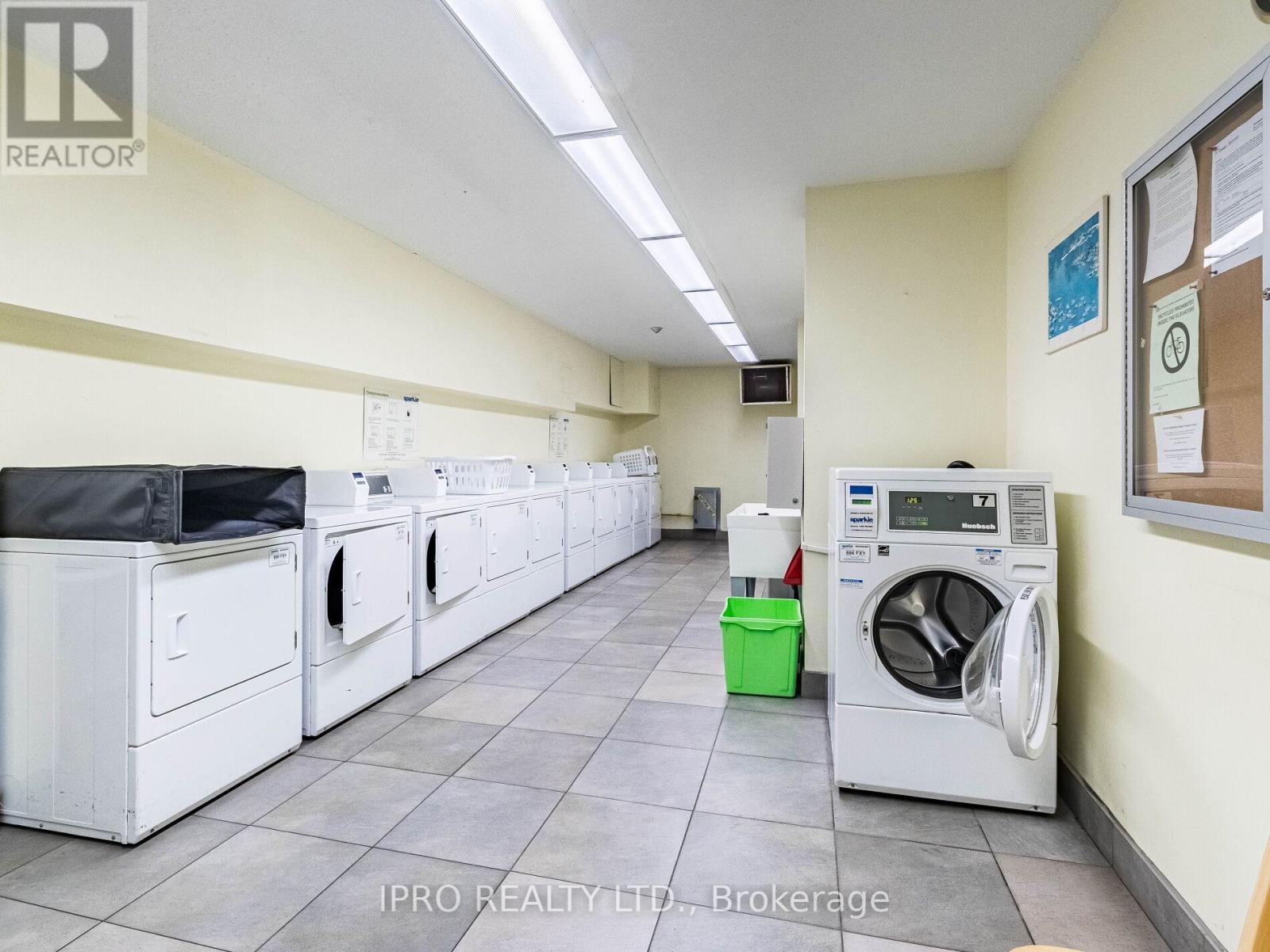 108 - 541 Blackthorn Avenue, Toronto, Ontario  M6M 5A6 - Photo 15 - W12185906