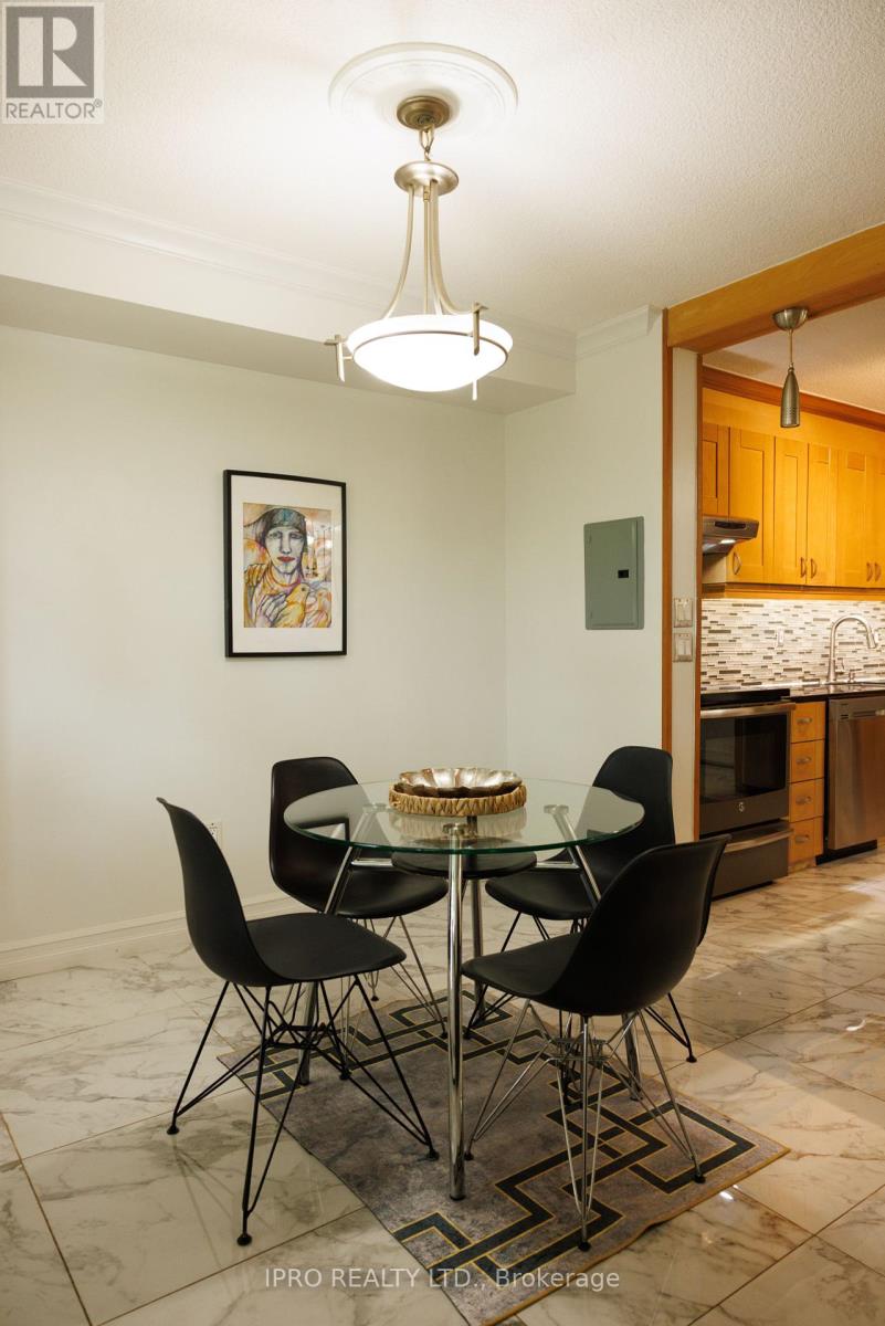 108 - 541 Blackthorn Avenue, Toronto, Ontario  M6M 5A6 - Photo 4 - W12185906