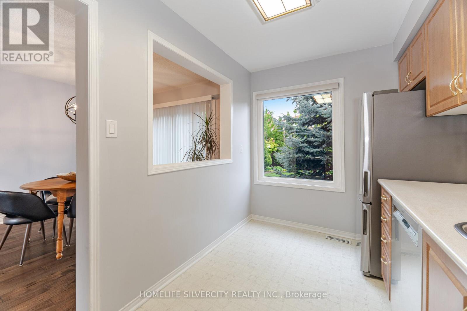 3913 Ponderosa Lane, Mississauga, Ontario  L5N 6W4 - Photo 17 - W12185918
