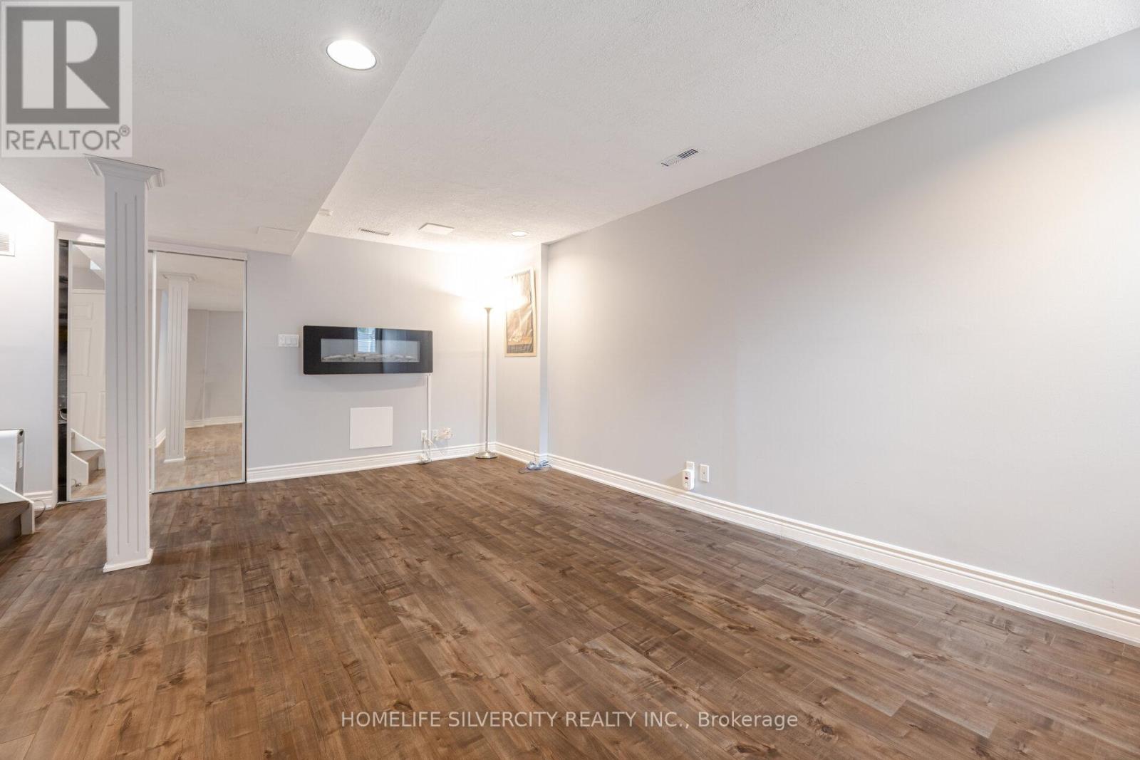 3913 Ponderosa Lane, Mississauga, Ontario  L5N 6W4 - Photo 36 - W12185918