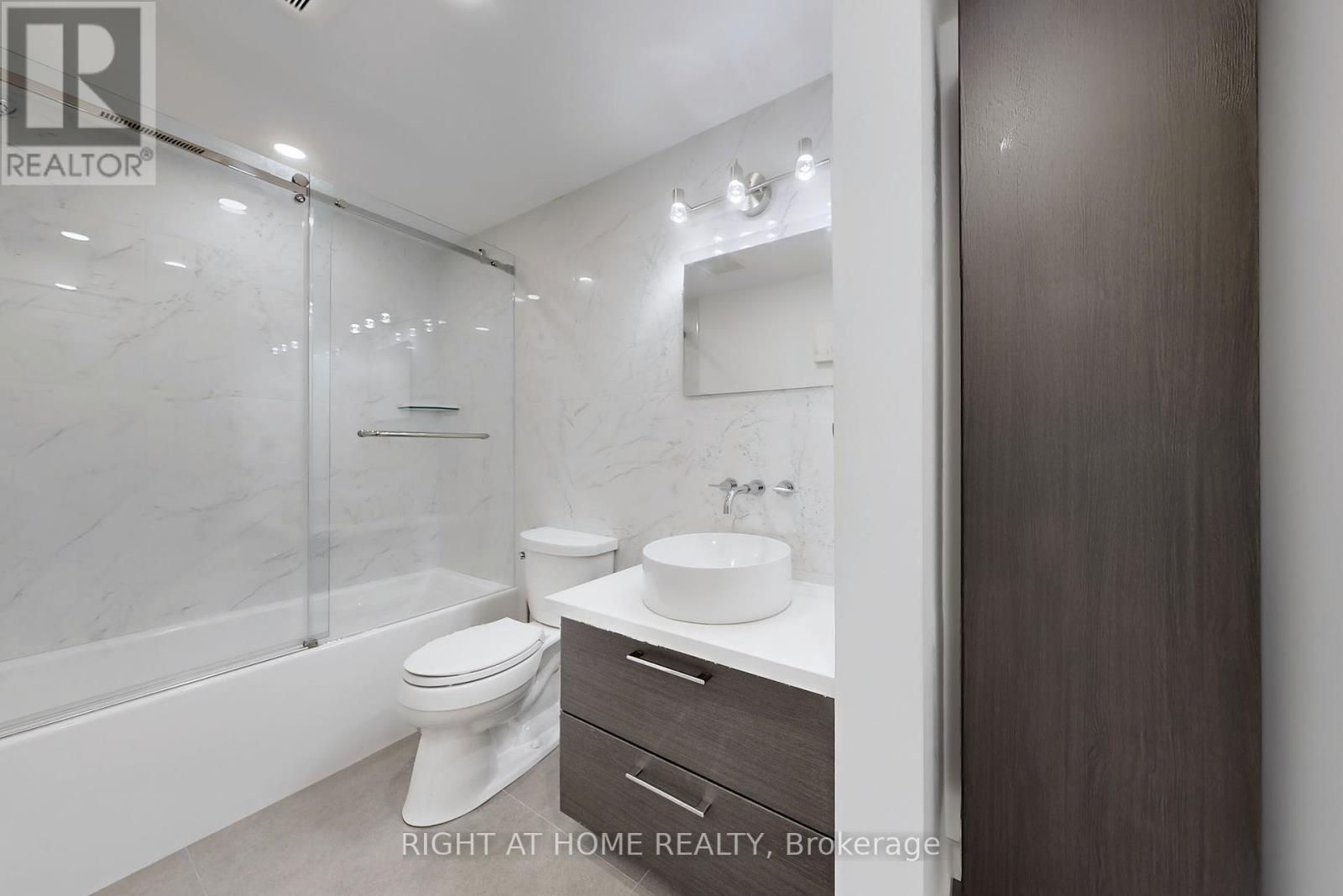 6 - 400 Bloor Street, Mississauga, Ontario  L5A 3M8 - Photo 24 - W12185920