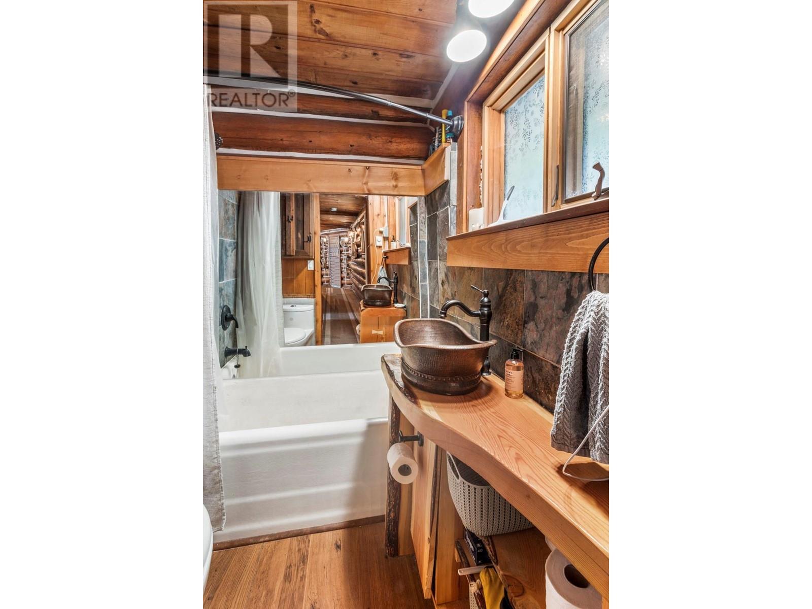 11899 3a Highway, Destiny Bay, British Columbia V0B 1A3 - Photo 12 - 10349496