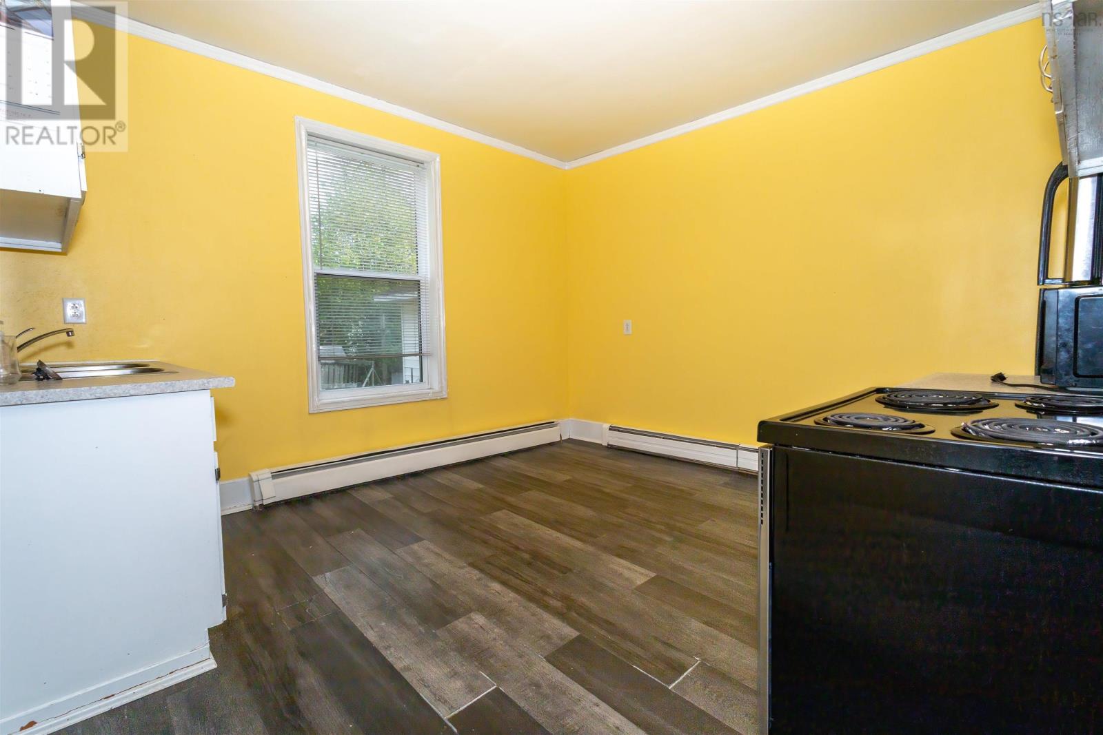 Property at 332 Townsend Street image 4