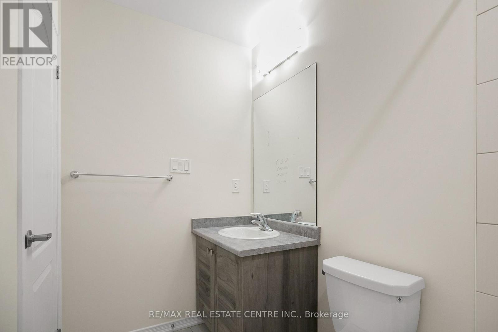 225 Gillespie Drive, Brantford, Ontario  N3T 5L5 - Photo 21 - X12185878