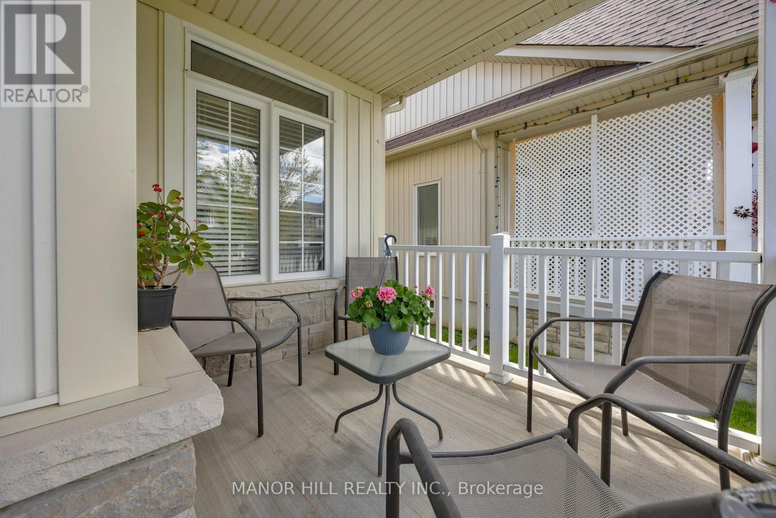Property at 245 BERRY STREET image 4