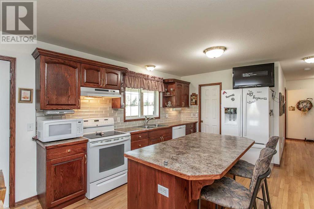 1, 27109 Township Road 400, Rural Lacombe County, Alberta  T4L 2N2 - Photo 9 - A2224905