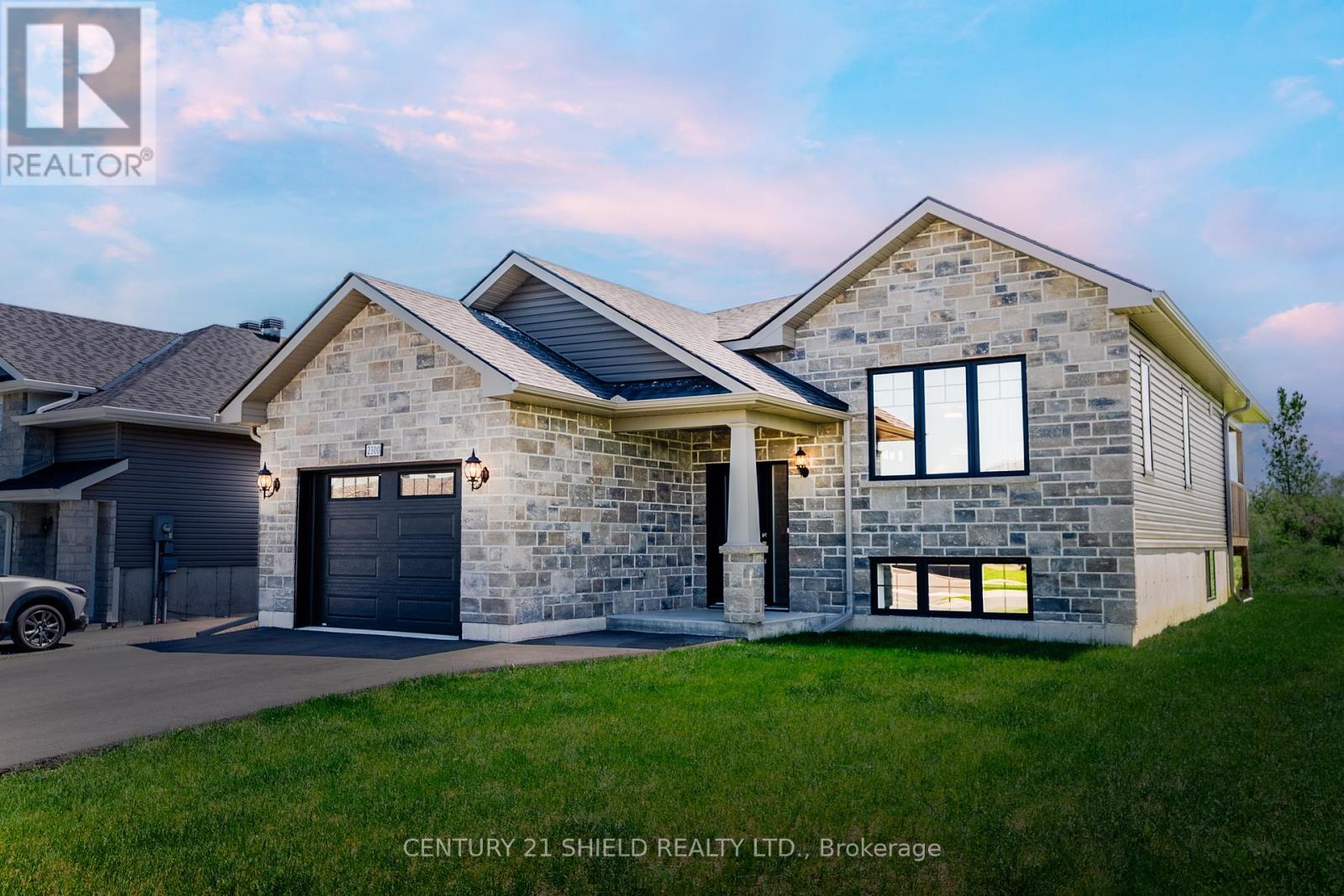 Property at 2300 CREWSON COURT image 2