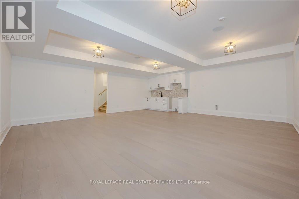 78 South Kingsway, Toronto, Ontario  M6S 3T3 - Photo 40 - W12144094