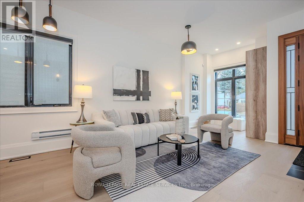 Property at 78 SOUTH KINGSWAY image 4