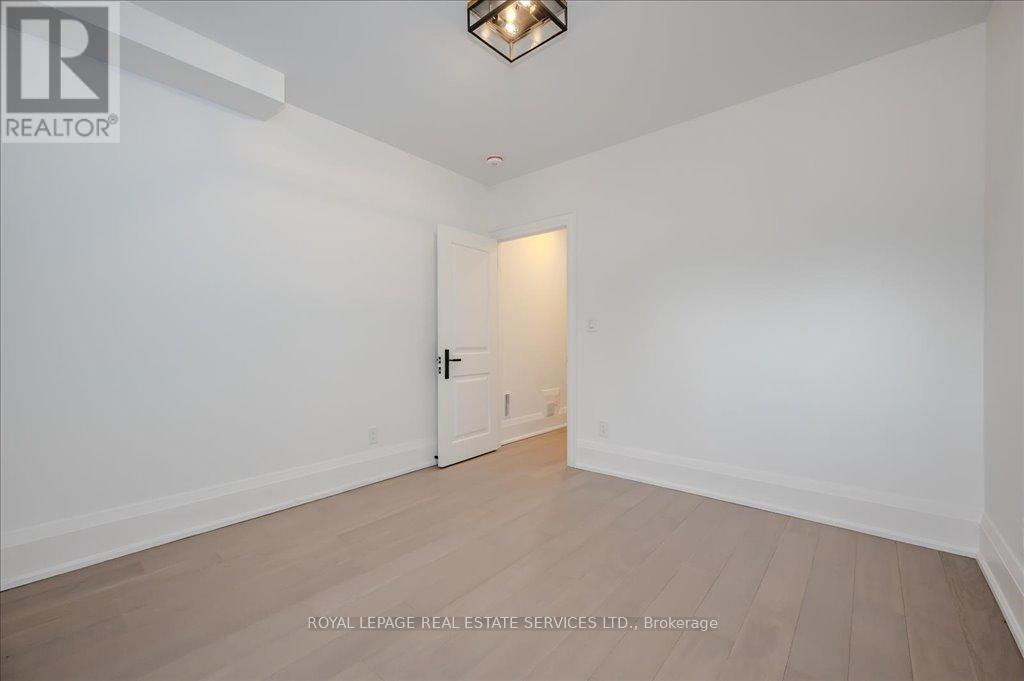 78 South Kingsway, Toronto, Ontario  M6S 3T3 - Photo 44 - W12144094