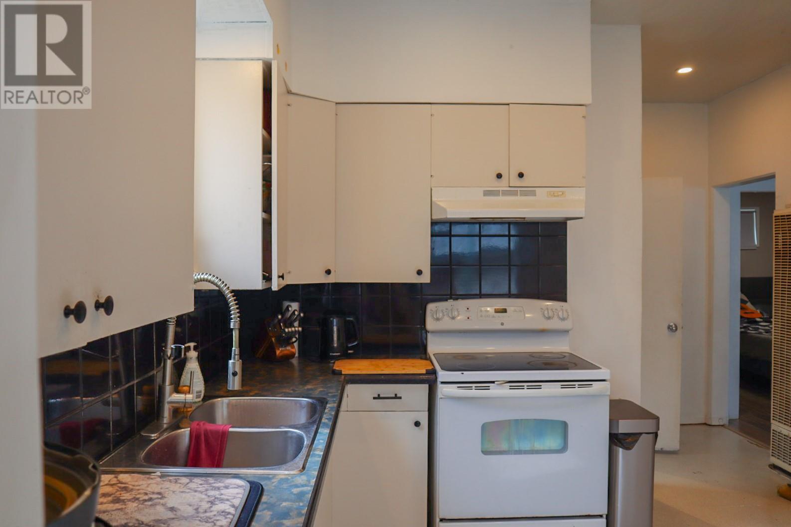 1730 Topping Street, Trail, British Columbia  V1R 4G3 - Photo 20 - 10350016