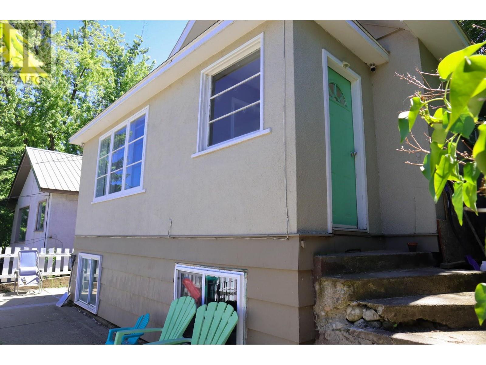 Property at 1730 Topping Street image 3