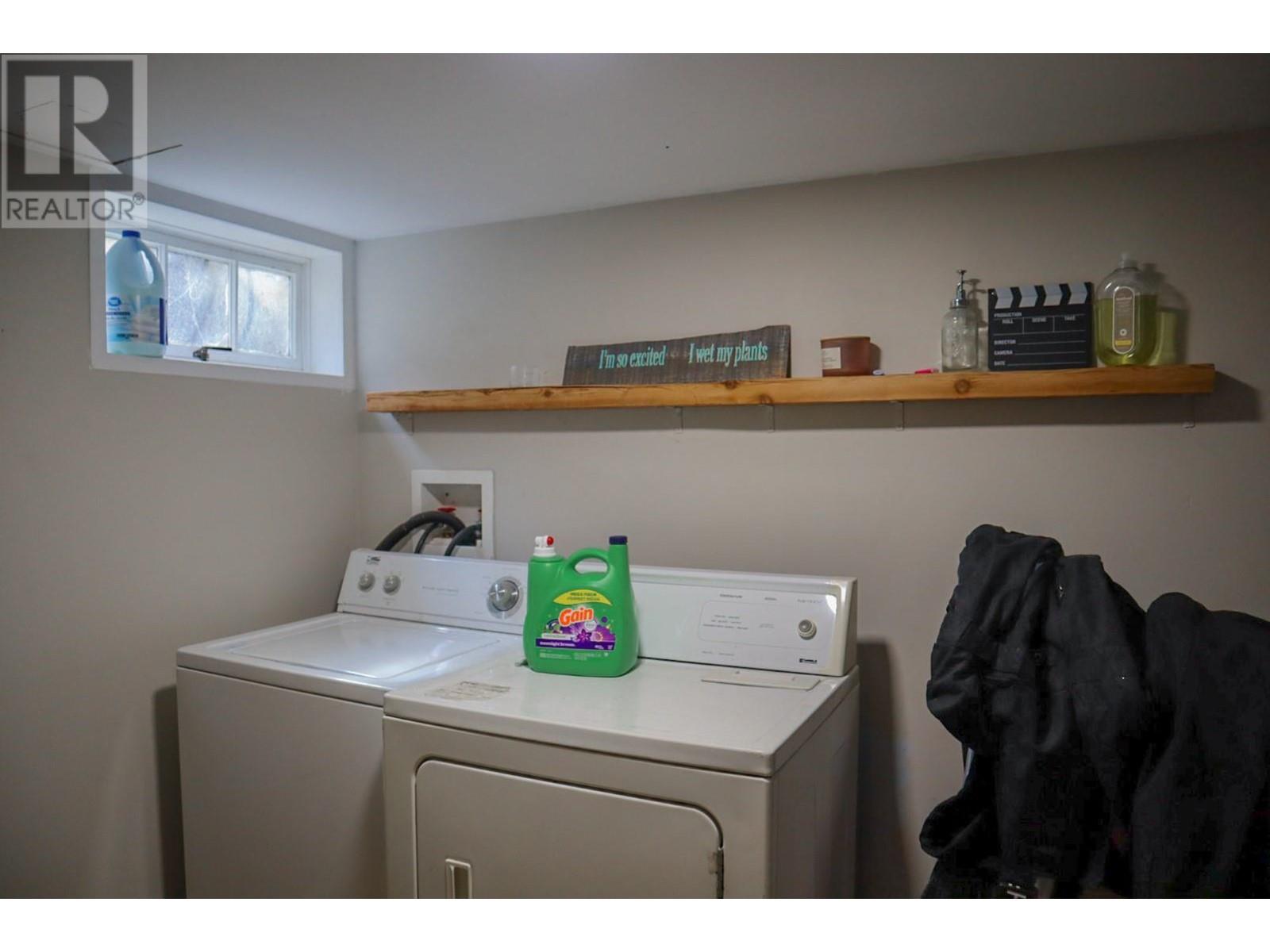1730 Topping Street, Trail, British Columbia  V1R 4G3 - Photo 31 - 10350016