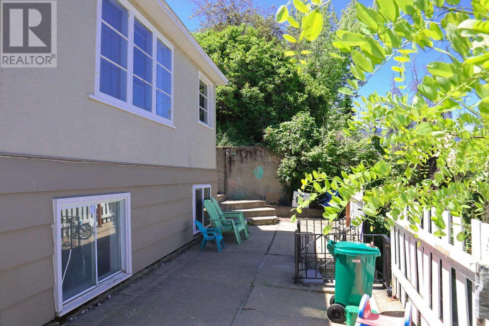 Property at 1730 Topping Street image 2