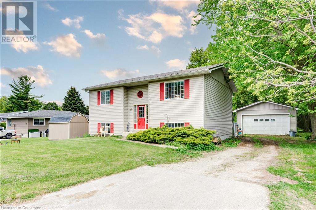 25 North Street, Egmondville, Ontario  N0K 1G0 - Photo 2 - 40734555