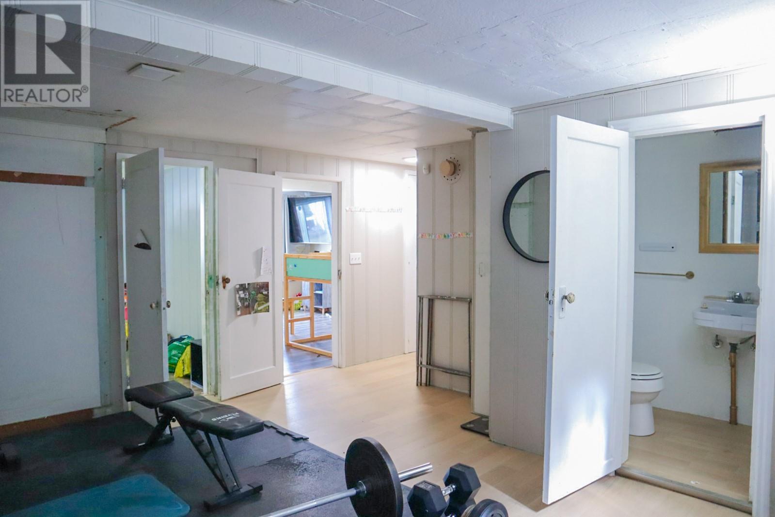 1730 Topping Street, Trail, British Columbia  V1R 4G3 - Photo 36 - 10350016
