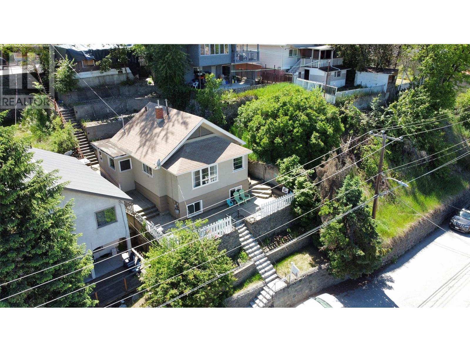 1730 Topping Street, Trail, British Columbia  V1R 4G3 - Photo 2 - 10350016