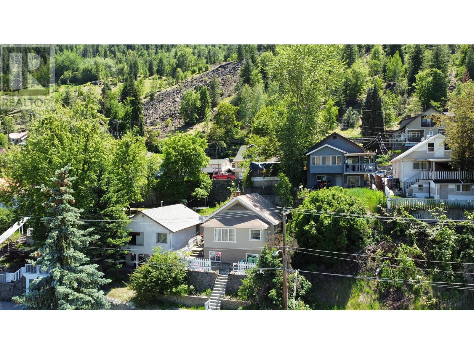 1730 Topping Street, Trail, British Columbia  V1R 4G3 - Photo 54 - 10350016