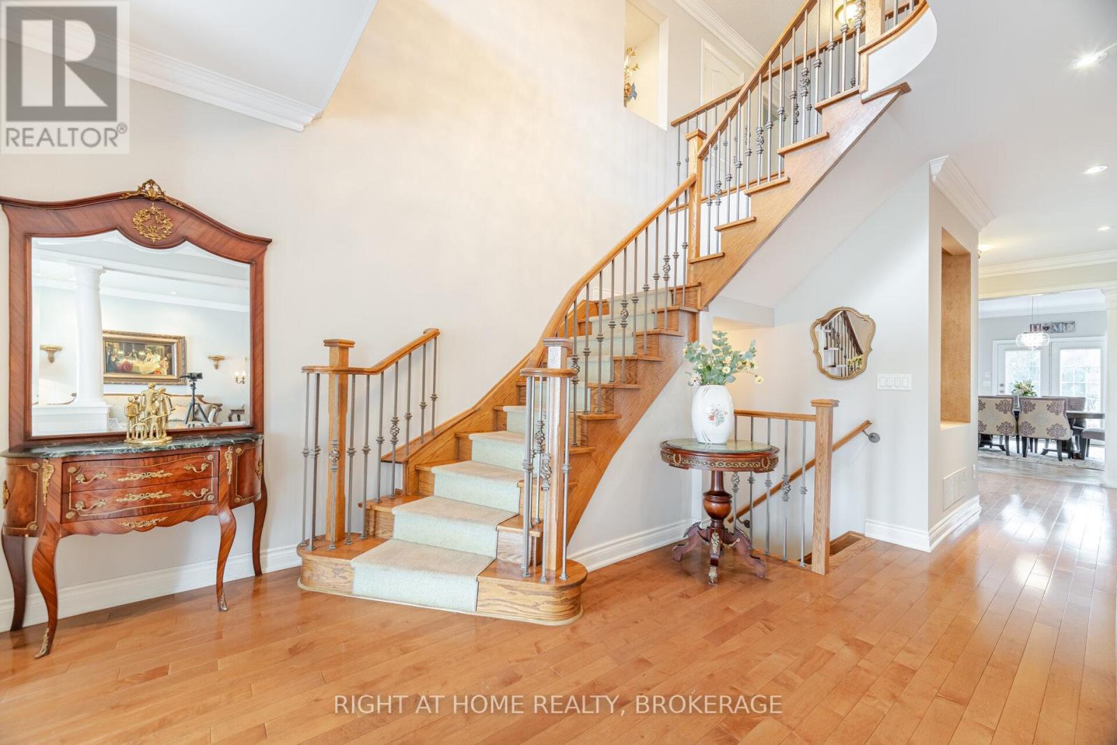 2518 Hemmford Drive, Oakville, Ontario  L6M 4R7 - Photo 25 - W12021138