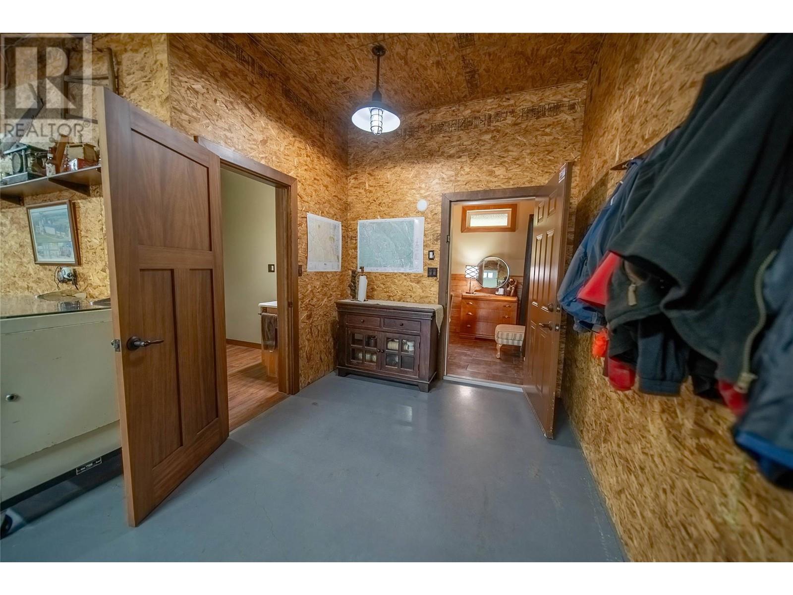 2666 Roy Road, Jaffray, British Columbia  V0B 1T0 - Photo 43 - 10350069