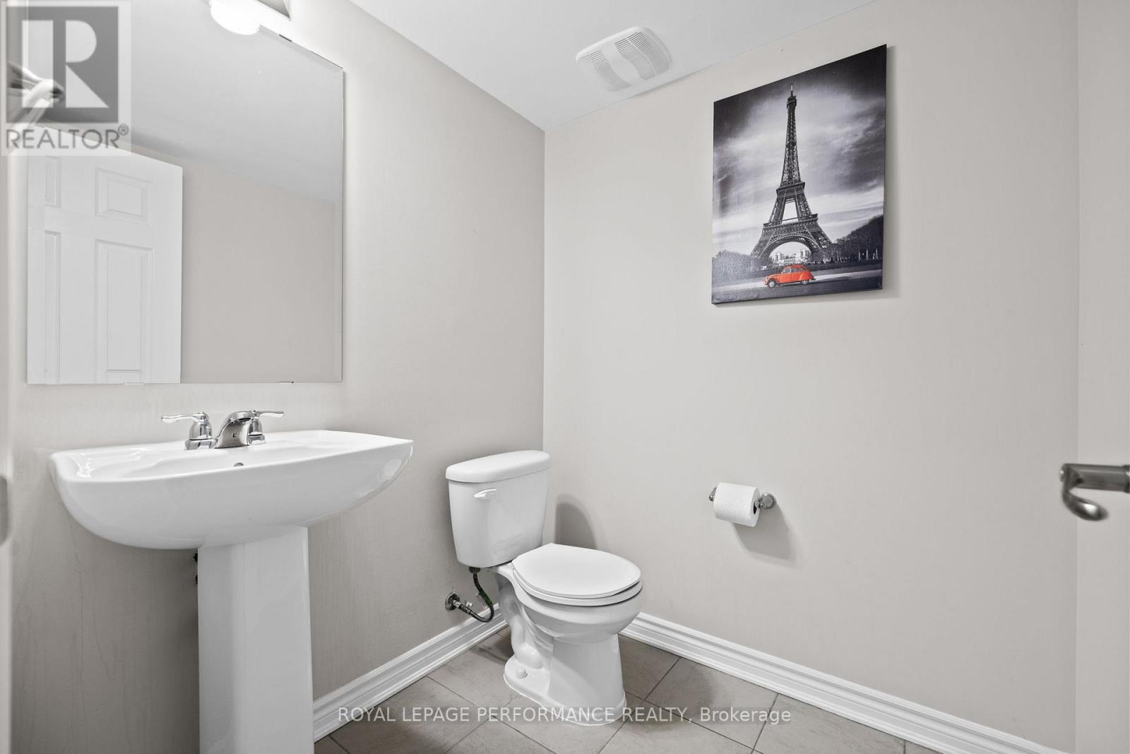 818 Mikinak Road, Ottawa, Ontario  K1K 5A5 - Photo 14 - X12030649
