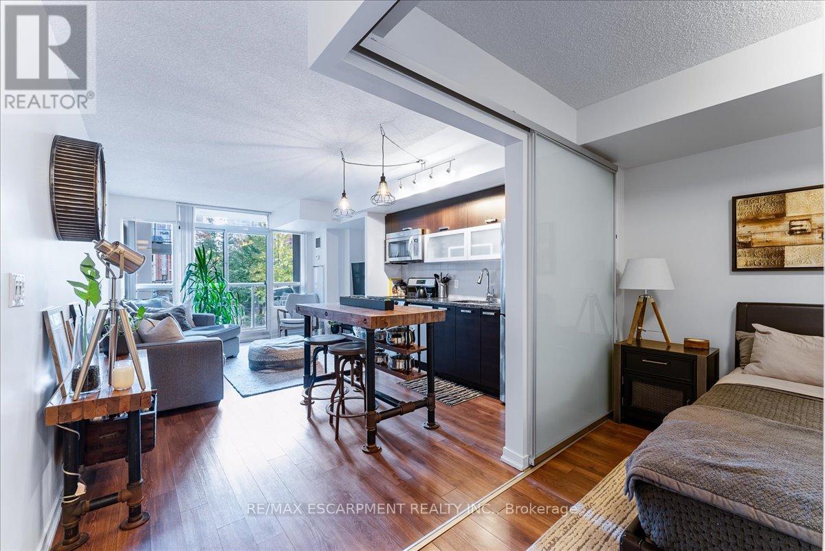 201 - 68 Abell Street, Toronto, Ontario  M6J 0B1 - Photo 7 - C12185966
