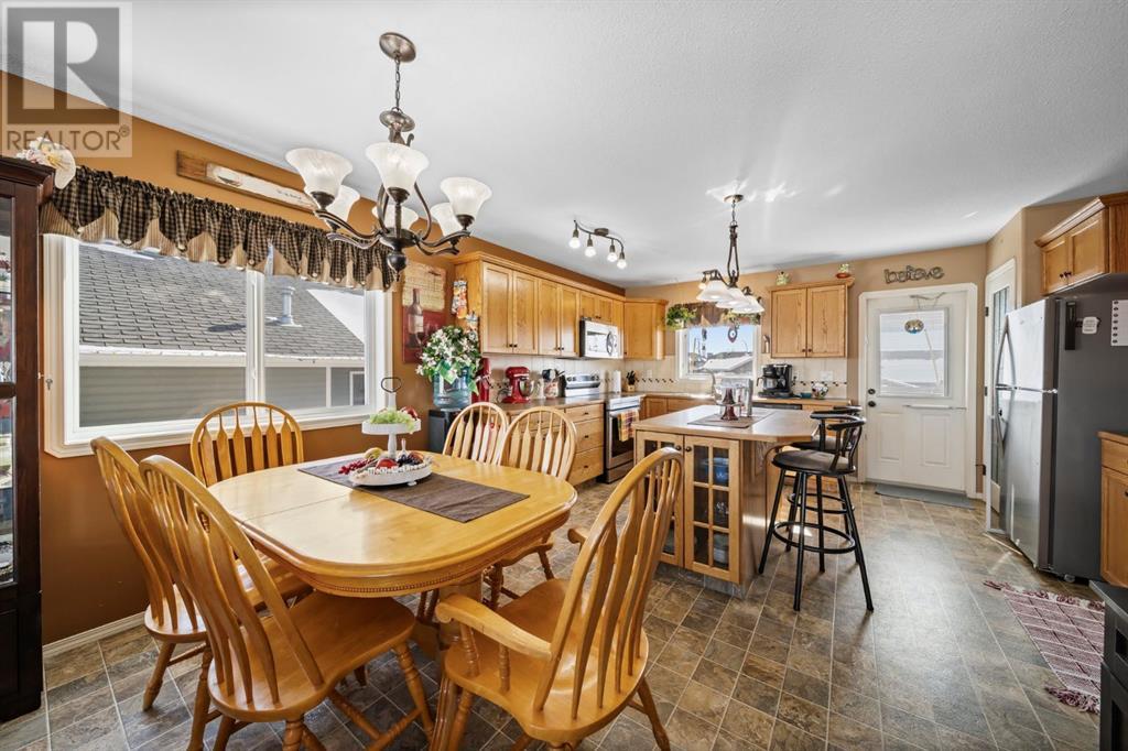 74 Pine Crescent, Blackfalds, Alberta  T4M 0E2 - Photo 5 - A2203541